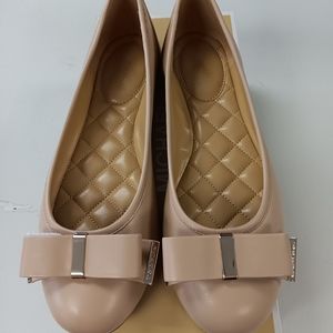 Michael Kors Kieran ballet shoe nude NIB sz 9